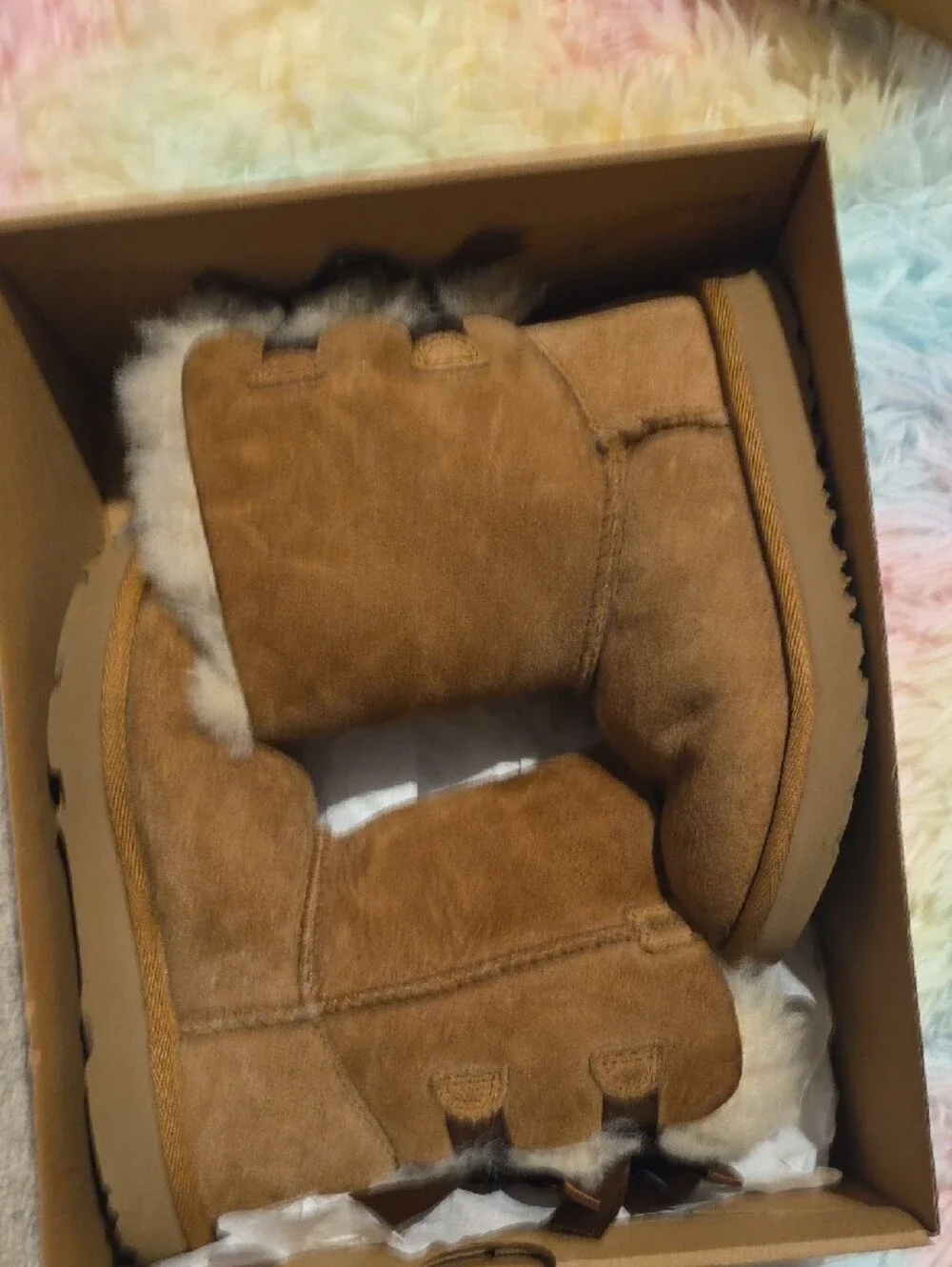 UGG Bailey Bow with Chestnut Label